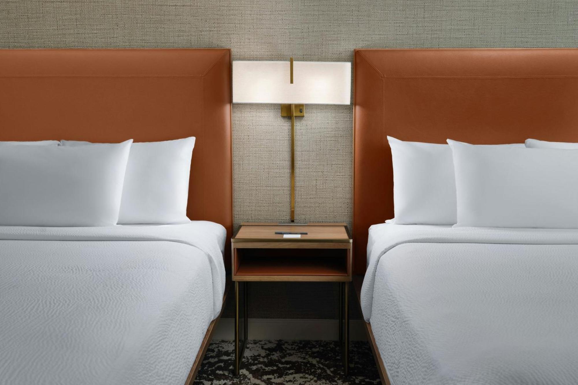 Courtyard By Marriott Los Angeles Pasadena Old Town Exterior foto