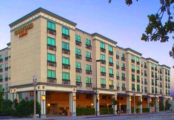 Hotel Courtyard By Marriott Los Angeles Pasadena Old Town Exterior foto