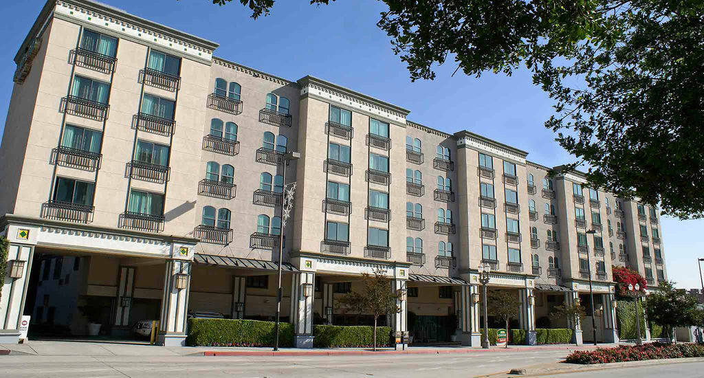 Hotel Courtyard By Marriott Los Angeles Pasadena Old Town Exterior foto